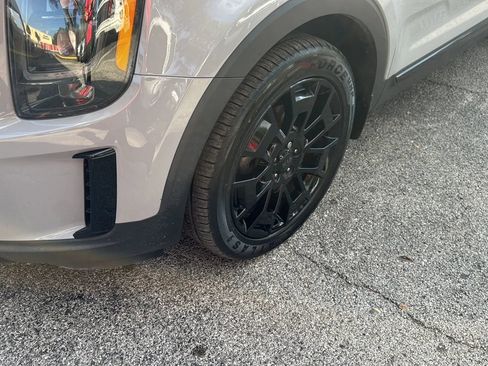 Used 2021 Kia Telluride SX w/ SX Prestige Package image 36