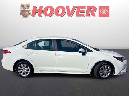 Used 2026 Toyota Corolla LE FWD image 2