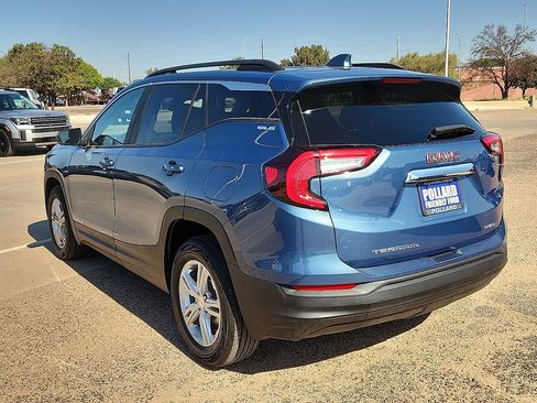 Used 2024 GMC Terrain SLE w/ Driver Convenience Package AWD/4WD image 3
