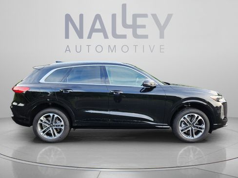 Used 2025 Audi Q5 Premium w/ Convenience Package AWD/4WD image 6