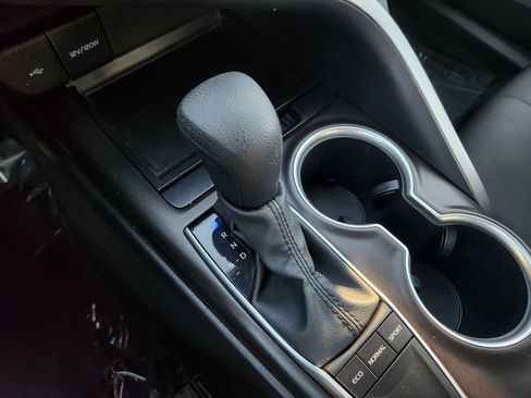 Used 2024 Toyota Camry LE image 20