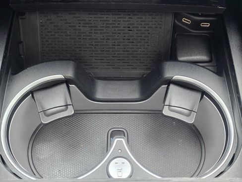 Used 2024 Mercedes-Benz GLS 450 4MATIC image 44