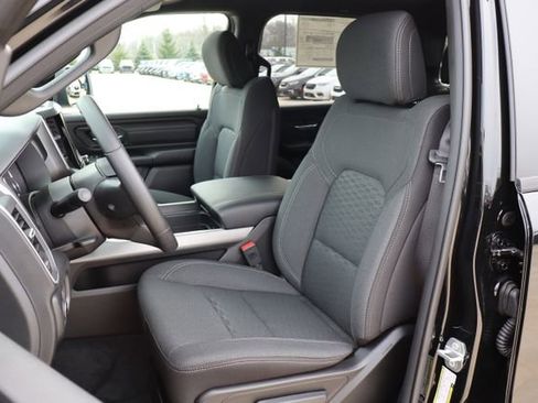 New 2026 RAM 1500 Express AWD/4WD image 9