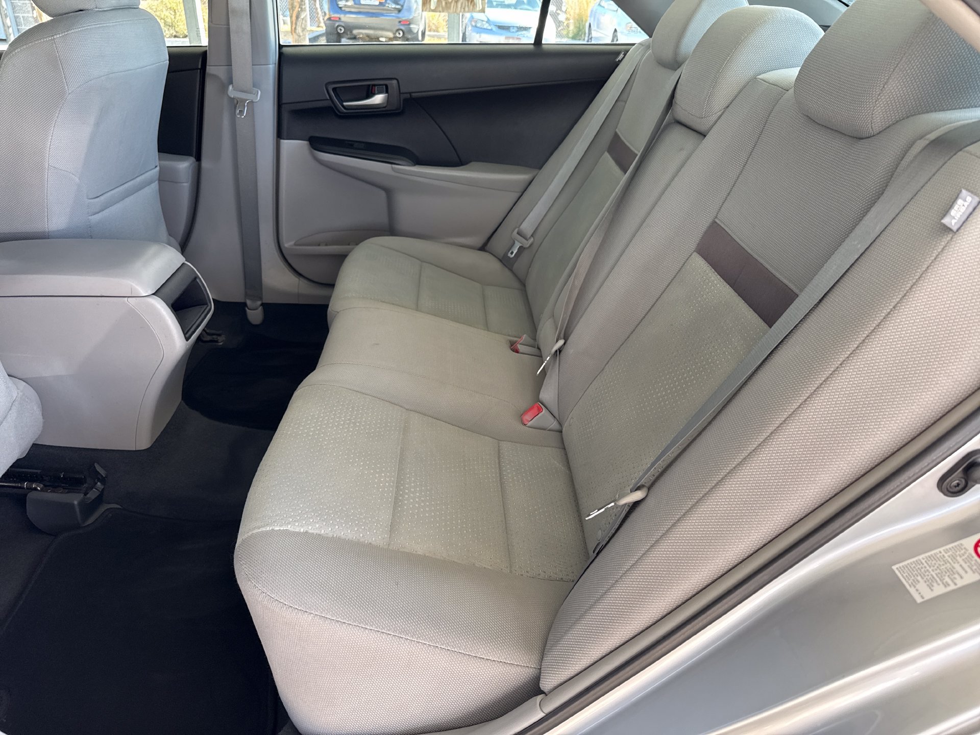 Used 2014 Toyota Camry LE FWD image 20
