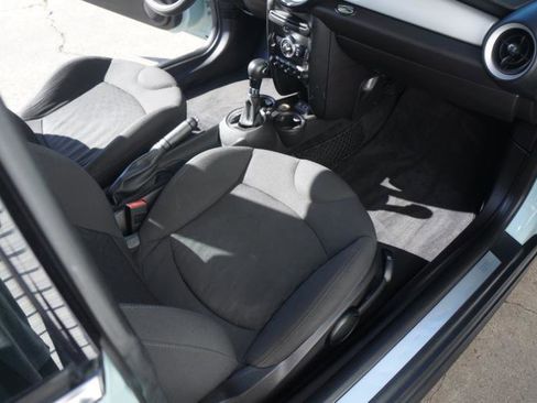 Used 2013 MINI Cooper Hardtop image 6