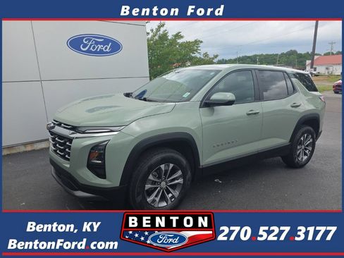 Used 2025 Chevrolet Equinox LT AWD/4WD image 1