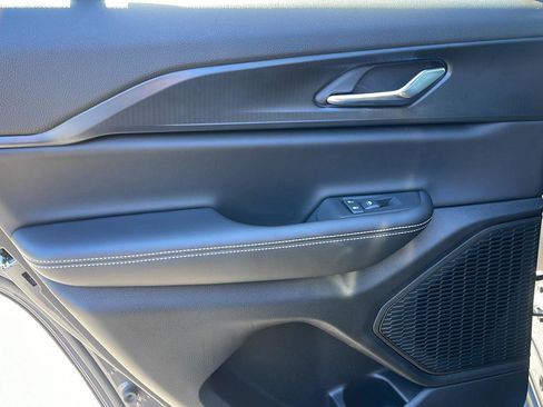 New 2025 Jeep Grand Cherokee Laredo X image 23