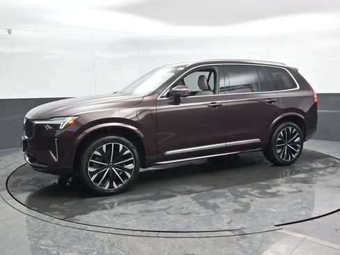 New 2026 Volvo XC90 T8 Ultra w/ Protection Package Premier AWD/4WD image 6