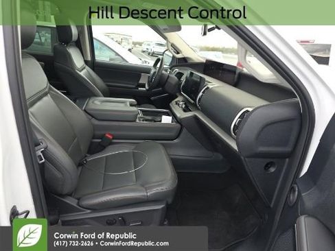 Used 2025 Ford Expedition Max Active image 8