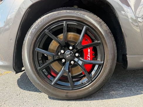 Used 2021 Jeep Grand Cherokee SRT AWD/4WD image 10
