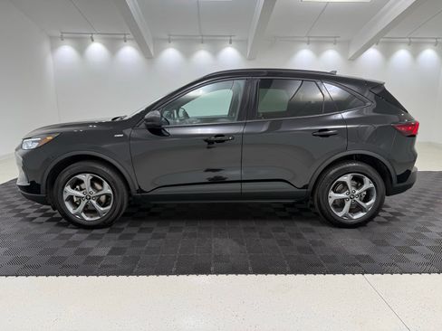 Used 2025 Ford Escape ST-Line AWD/4WD image 4