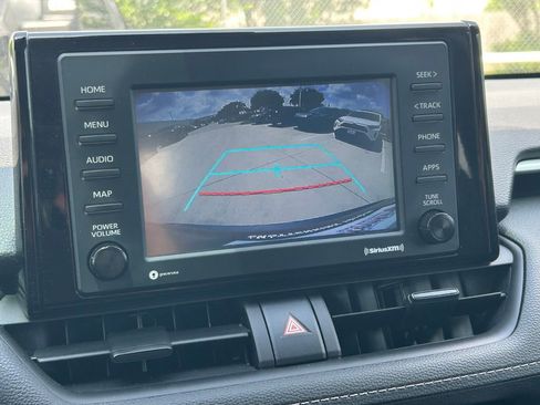 Used 2022 Toyota RAV4 LE FWD image 28