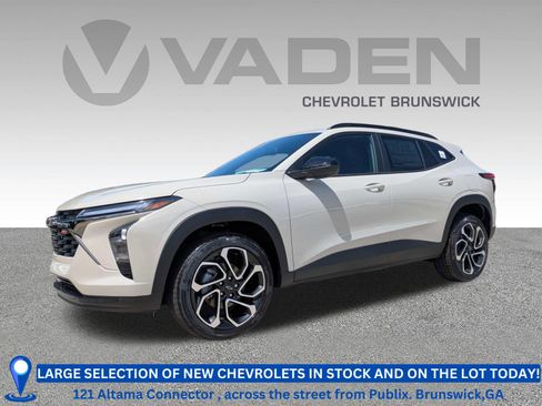 New 2026 Chevrolet Trax RS w/ Driver Confidence Package FWD image 1