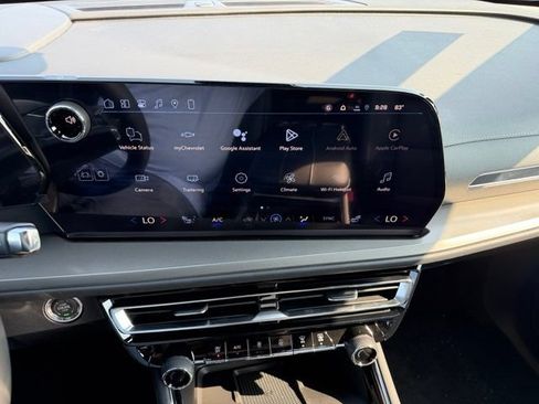 New 2026 Chevrolet Traverse LT w/ Driver Confidence Package FWD image 21