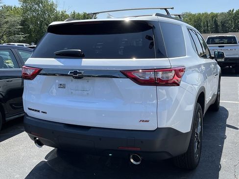 Certified 2021 Chevrolet Traverse RS w/ LPO, Floor Liner Package AWD/4WD image 11