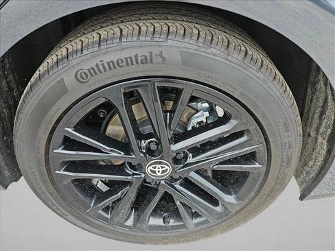 Used 2026 Toyota Camry SE FWD image 23
