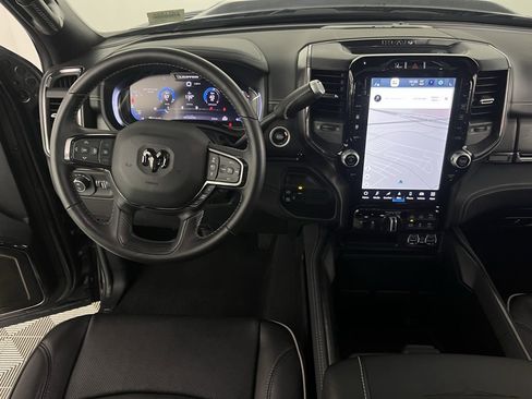 Used 2024 RAM 2500 Limited image 12