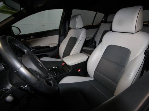 Used 2019 Kia Sportage EX w/ EX Sport Appearance Package image 4