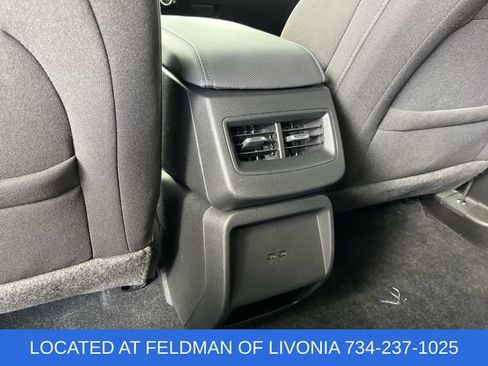Used 2025 Chevrolet Equinox EV LT FWD image 20