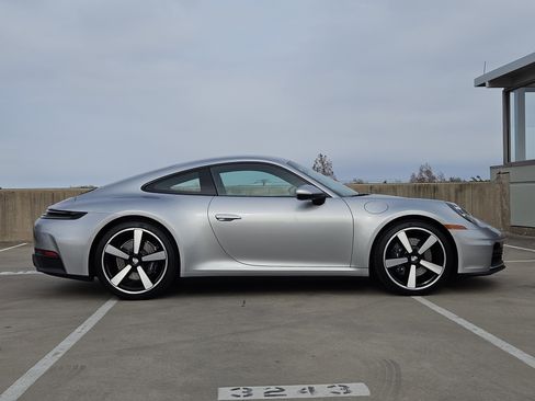 Certified 2026 Porsche 911 Carrera image 9