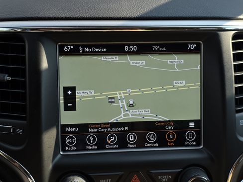 Used 2018 Jeep Grand Cherokee Limited AWD/4WD image 20
