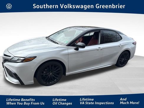 Used 2023 Toyota Camry XSE image 1