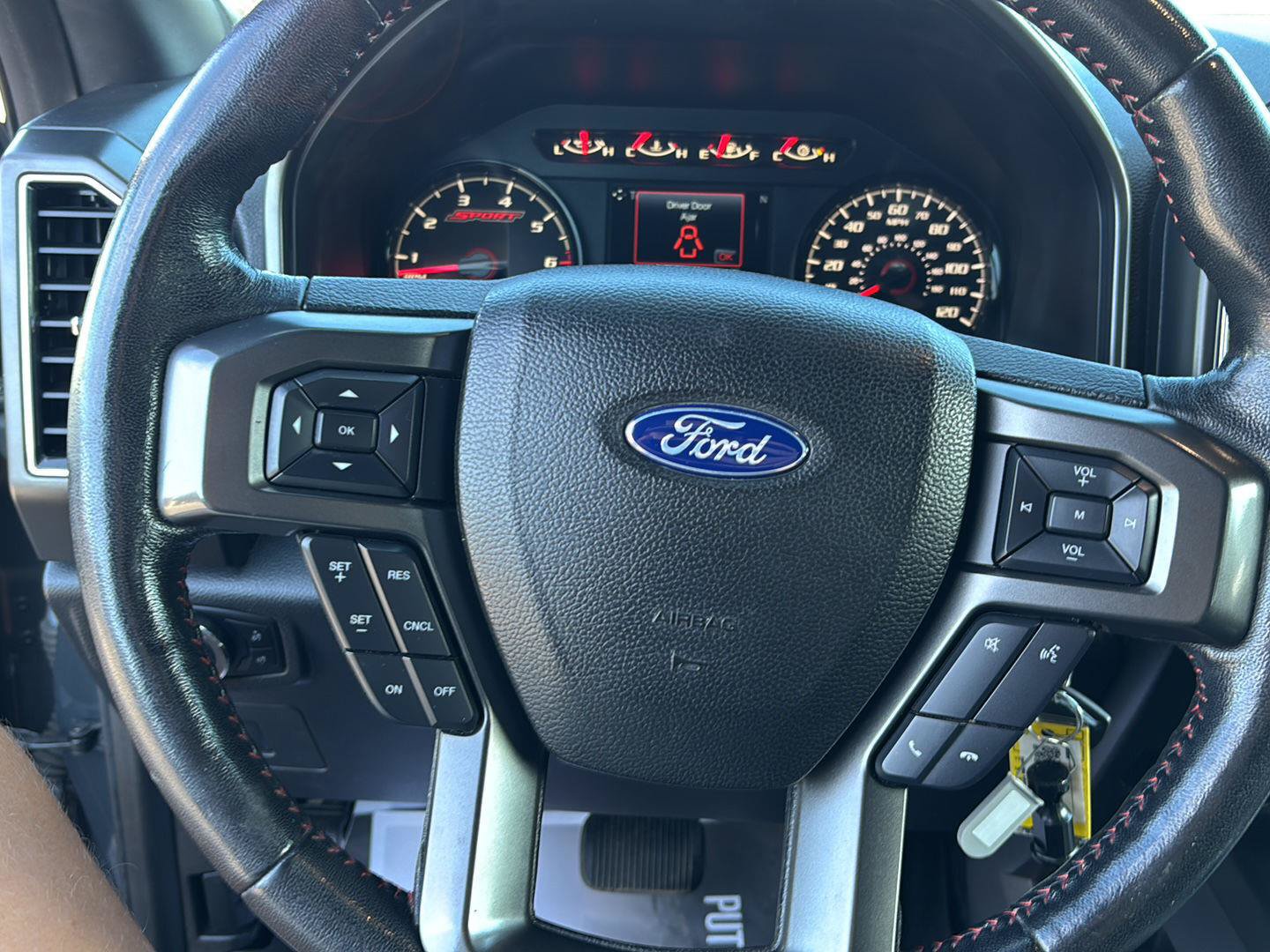 Used 2017 Ford F150 XLT w/ Equipment Group 302A Luxury AWD/4WD image 22