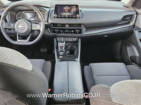 Used 2023 Nissan Rogue SV image 8