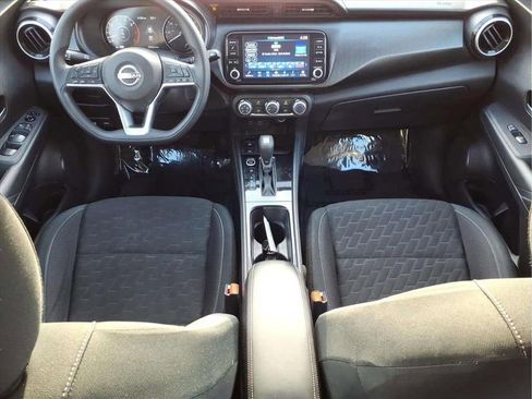 Used 2023 Nissan Kicks SV FWD image 10