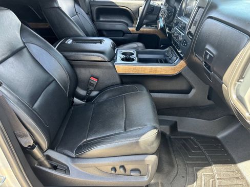 Used 2017 Chevrolet Silverado 1500 LTZ w/ Texas Edition AWD/4WD image 12