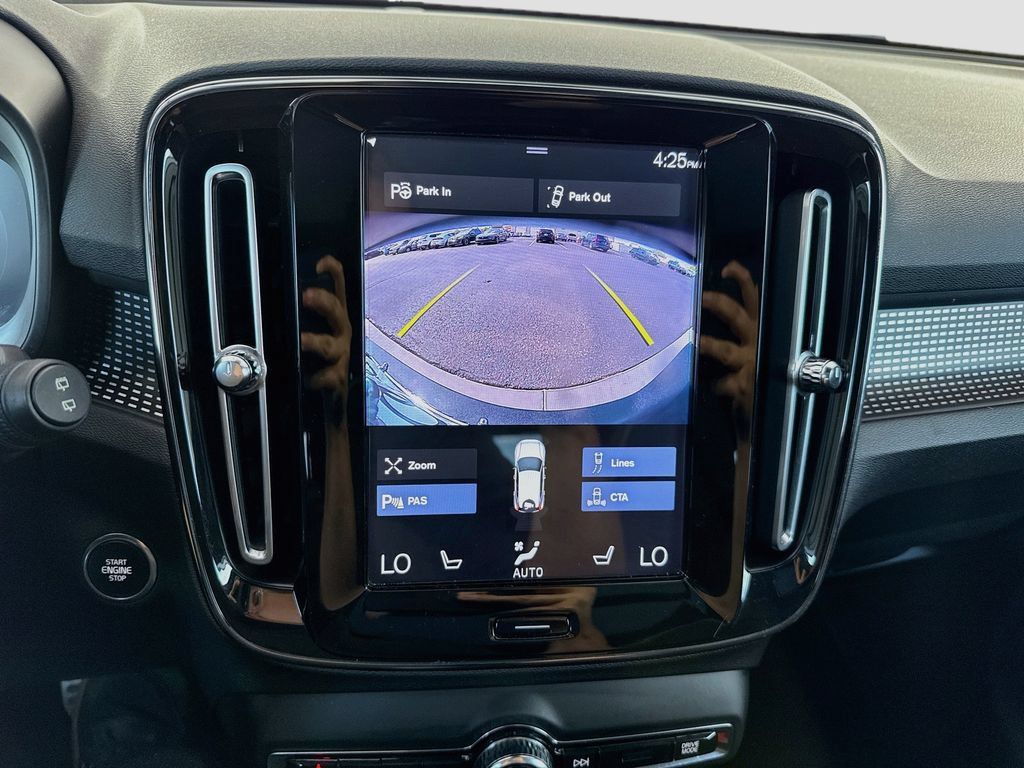 Used 2019 Volvo XC40 T5 R-Design AWD/4WD image 15