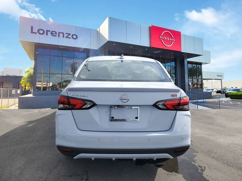 New 2025 Nissan Versa SR w/ Trunk Package image 5