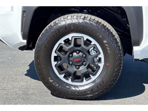 New 2026 Toyota Tacoma TRD Off-Road image 31