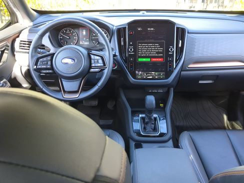 Used 2025 Subaru Forester Sport image 15