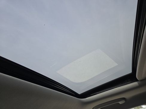 Used 2023 Kia Soul EX image 16