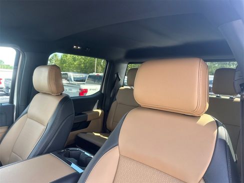 New 2026 Ford F250 Lariat w/ Chrome Package image 18