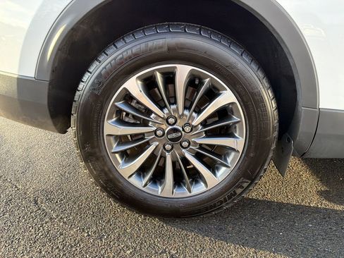 Certified 2023 Lincoln Nautilus AWD w/ Premium Package image 31