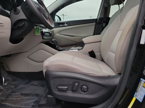 Used 2018 Hyundai Tucson SEL image 16