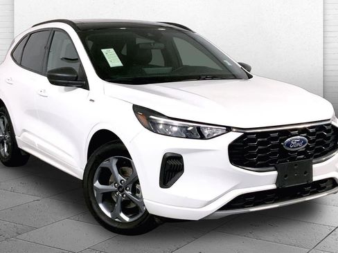 Used 2023 Ford Escape ST-Line w/ Tech Pack #1 AWD/4WD image 1
