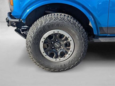 Used 2021 Ford Bronco 4-Door w/ Sasquatch Package image 21