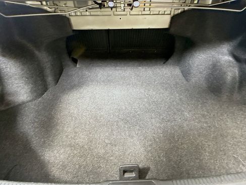 Used 2015 Toyota Camry XSE image 25