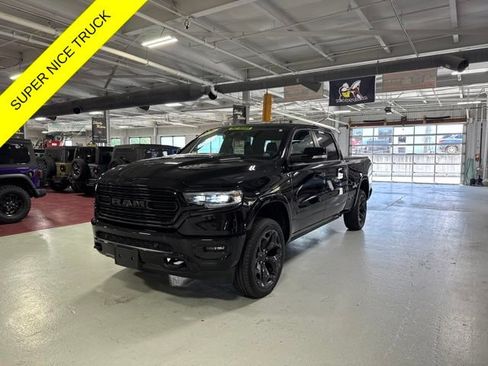 Used 2020 RAM 1500 Limited w/ Black Appearance Package AWD/4WD image 1