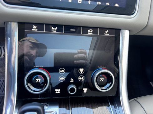 Used 2019 Land Rover Range Rover Sport HSE image 12