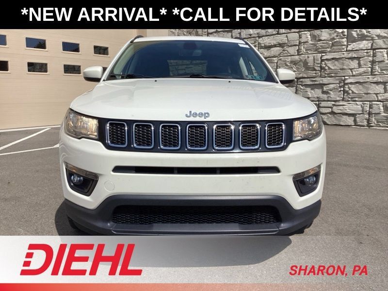 Used 2019 Jeep Compass Latitude w/ Popular Equipment Group AWD/4WD image 2