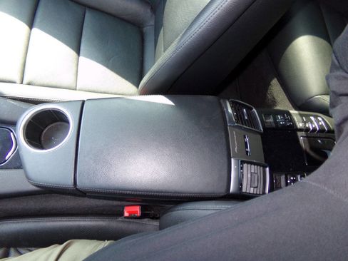 Used 2014 Porsche Panamera S image 62