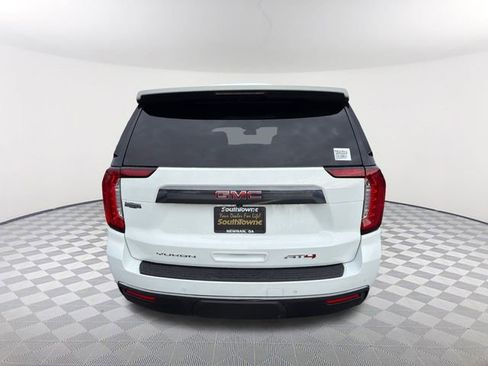 Used 2023 GMC Yukon AT4 image 6
