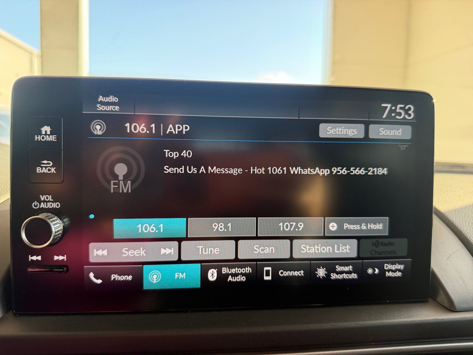 Used 2025 Honda Pilot EX-L image 14