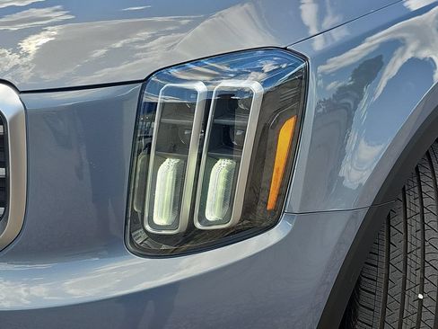 Used 2023 Kia Telluride SX Prestige AWD/4WD image 39