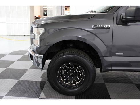Used 2015 Ford F150 XLT image 9