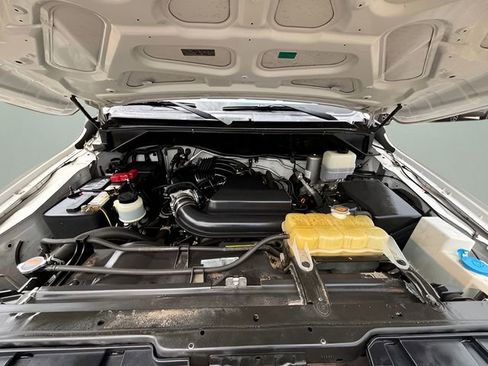 Used 2020 Nissan NV 1500 SV image 27